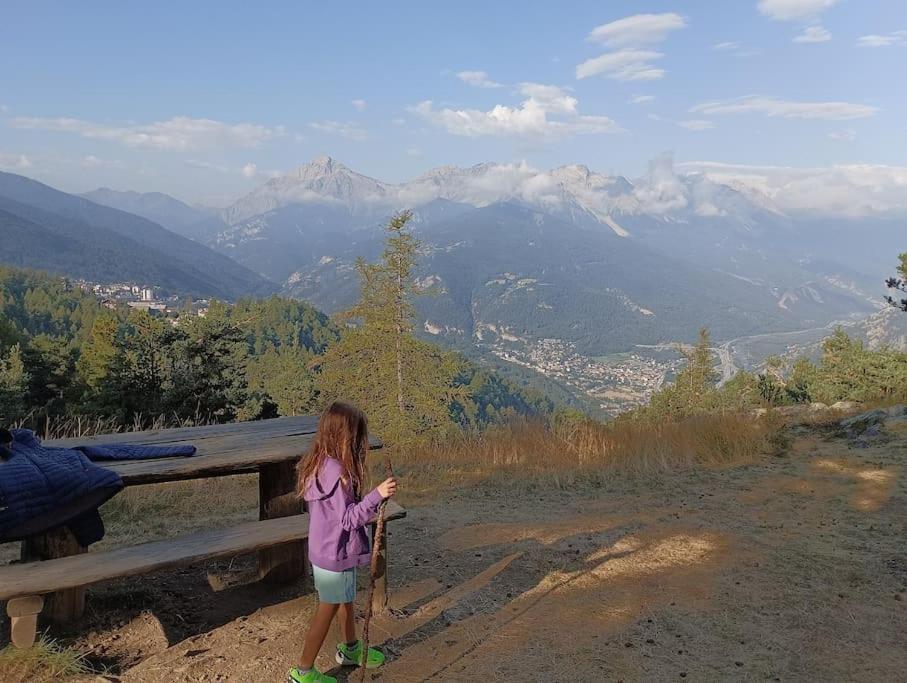 Appartamento Stelu Oulx Buitenkant foto